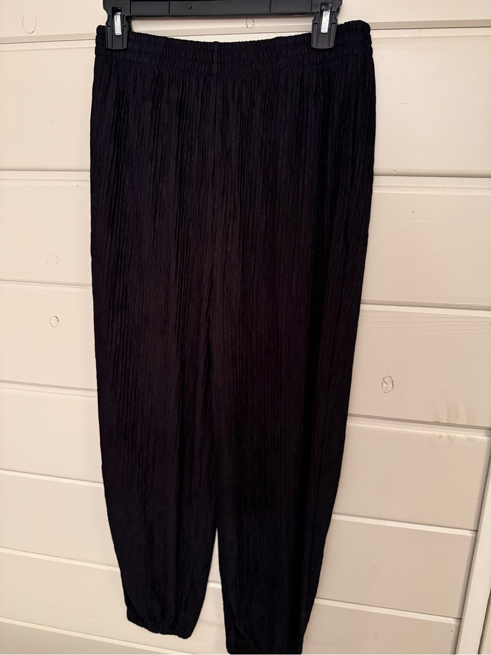 HALARA Black Pleated Jogger Pants 25” inseam